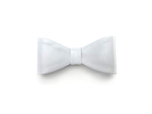 Load image into Gallery viewer, Classic Bow