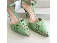 Load image into Gallery viewer, handpainted Italian comfortable chukka boots/oxford shoes with custom design