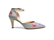 Load image into Gallery viewer, handpainted Italian comfortable gray pumps heels with butterfly design
