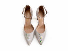 Load image into Gallery viewer, handpainted Italian gray pumps heels with flower design
