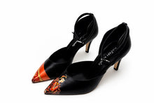 Load image into Gallery viewer, La Guardiana Pumps