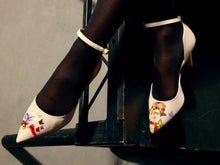 Load image into Gallery viewer, Freedom Women, chukka oxford flats - made in Italy, hand-painted in the US