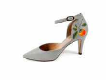 Load image into Gallery viewer, Cachi Vesuvio Pumps