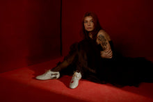 Load image into Gallery viewer, Hand-painted shoes with a vintage design