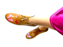 Load image into Gallery viewer, handpainted Italian comfortable cognac chukka boots with butterfly design