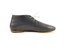 Load image into Gallery viewer, handpainted Italian comfortable charcoal chukka boots with classic design