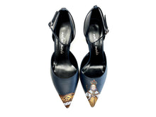 Load image into Gallery viewer, Pair of navy high-heeled shoes with queen design