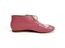 Load image into Gallery viewer, handpainted Italian comfortable mauve chukka boots with flower design