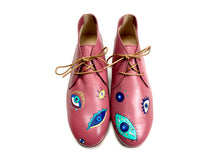 Load image into Gallery viewer, handpainted Italian comfortable mauve chukka boots with eye design