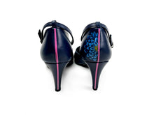 Load image into Gallery viewer, handpainted Italian comfortable navy blue  heels pumps with digital design