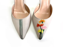 Load image into Gallery viewer, handpainted Italian comfortable beige pumps heels with flower design