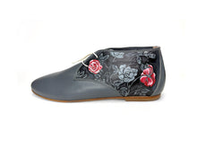 Load image into Gallery viewer, Luxurious shoes featuring a hand painted floral motif