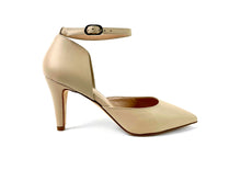 Load image into Gallery viewer, handpainted Italian comfortable pumps heels with classic design