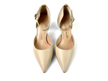Load image into Gallery viewer, handpainted Italian comfortable pumps heels with classic design