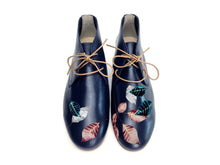 Load image into Gallery viewer, Luxurious hand painted Italian leather shoes adorned with golden autumn leaves