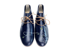 Load image into Gallery viewer, Elegant Italian black leather shoes featuring a minimalist design with flowing curved lines