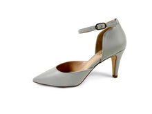 Load image into Gallery viewer, handpainted Italian comfortable pumps heels with classic design