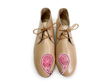 Load image into Gallery viewer, Elegant beige shoes featuring a love themed artistic painting