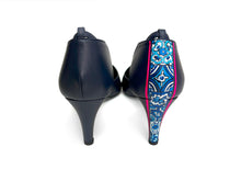 Load image into Gallery viewer, Ornato Pumps