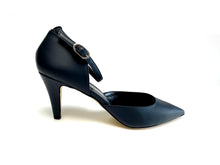 Load image into Gallery viewer, handpainted Italian comfortable pumps heels with classic design
