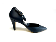 Load image into Gallery viewer, handpainted Italian comfortable pumps heels with classic design