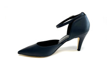 Load image into Gallery viewer, handpainted Italian comfortable pumps heels with classic design