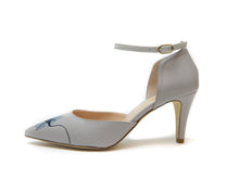 Load image into Gallery viewer, handpainted Italian comfortable gray pumps heels with flower design