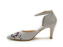 Load image into Gallery viewer, handpainted Italian comfortable gray pumps heels with pattern design