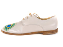 Load image into Gallery viewer, handpainted Italian comfortable oxford ivory shoes with peacock design