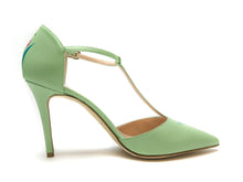 Load image into Gallery viewer, handpainted Italian comfortable pale green pumps heels with cubism design