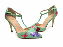 Load image into Gallery viewer, Madama Butterfly Pumps
