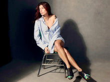 Load image into Gallery viewer, Suiko Women, chukka oxford flats - made in Italy, hand-painted in the US
