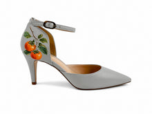 Load image into Gallery viewer, Cachi Vesuvio Pumps
