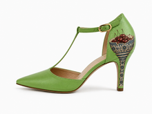Load image into Gallery viewer, Vignola Pumps
