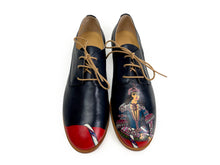 Load image into Gallery viewer, Navy comfortable leather oxford Italian shoes with a hand-painted Queen design and bold red paint on the toes.
