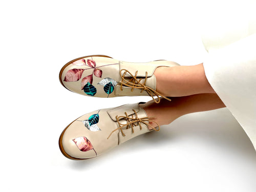 handpainted Italian comfortable oxford ivory shoes with leaf design