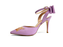 Load image into Gallery viewer, handpainted Italian comfortable lilac pumps heels with shell design
