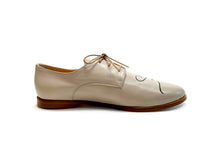 Load image into Gallery viewer, handpainted Italian comfortable oxford ivory shoes with line art red lipstick design
