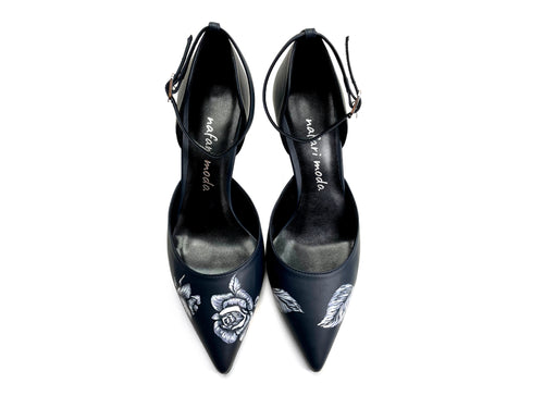 handpainted Italian comfortable navy blue heels pumps with black and white flower design