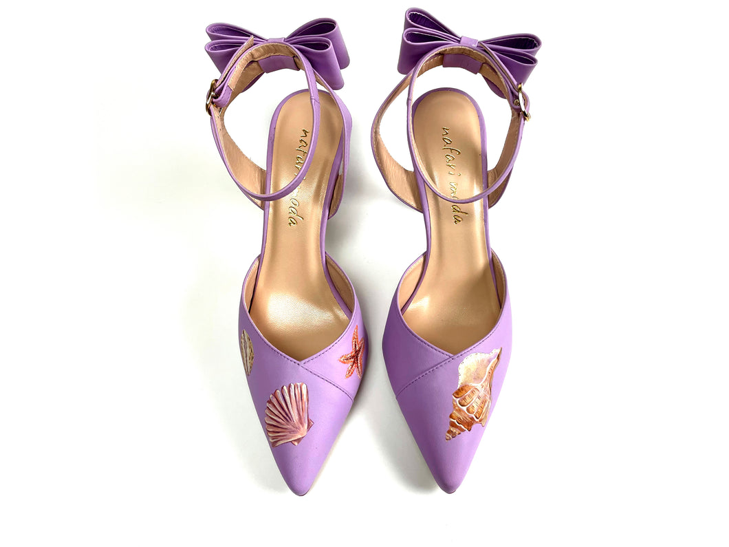 handpainted Italian comfortable lilac pumps heels with shell design