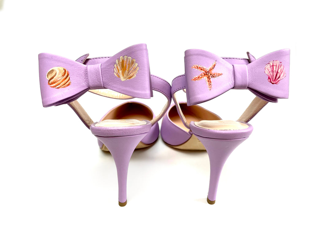 handpainted Italian comfortable lilac pumps heels with shell design