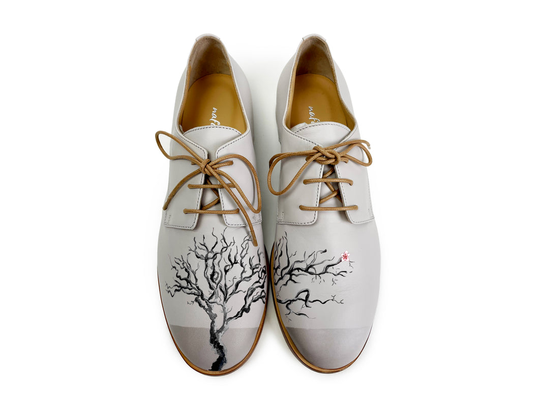 handpainted Italian comfortable ivory oxford shoes with tree design