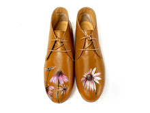 Load image into Gallery viewer, Camel Italian leather shoes with a graceful carnation motif, symbolizing love and admiration
