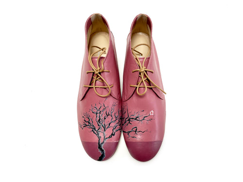 handpainted Italian comfortable mauve chukka boots with tree design