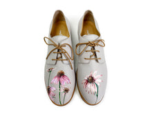 Load image into Gallery viewer, Gray Italian leather shoes with a graceful carnation motif, symbolizing love and admiration
