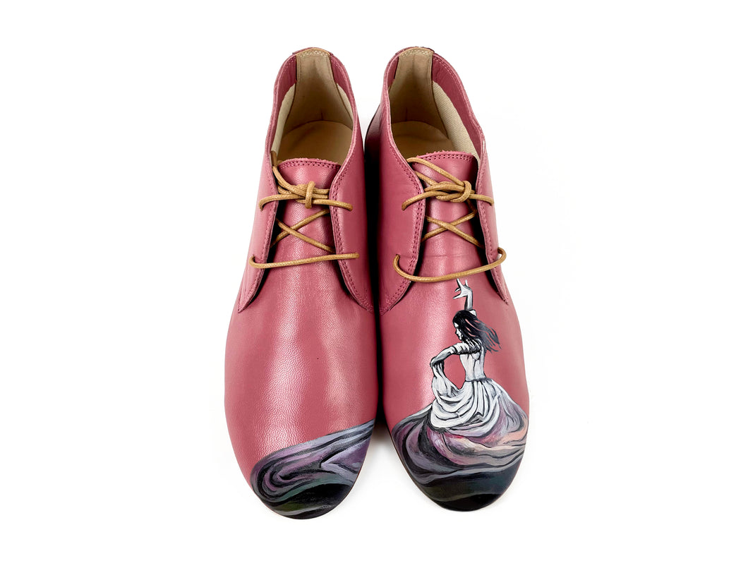 handpainted Italian comfortable  mauve chukka boots with dance design