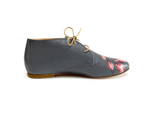 Load image into Gallery viewer, handpainted Italian comfortable charcoal chukka boots with leaf design
