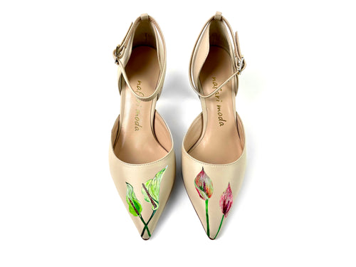 handpainted Italian comfortable beige heels pumps with flower design