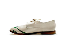 Load image into Gallery viewer, handpainted Italian comfortable oxford ivory shoes with leaf design
