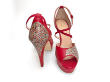 Load image into Gallery viewer, One Thousand and One Patterns High Heels
